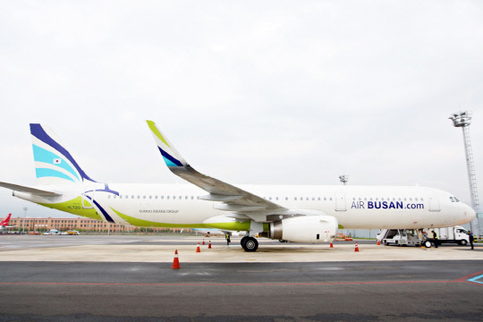 에어부산 항공기.<에어부산 제공>